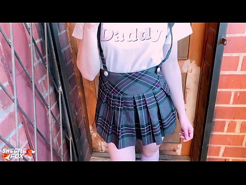 ❤️ Məktəbli qız öz sikini dərindən çəkir və dərslər yerinə sikik edir. Porn video bizdə az.mass-pr.ru ❌❤