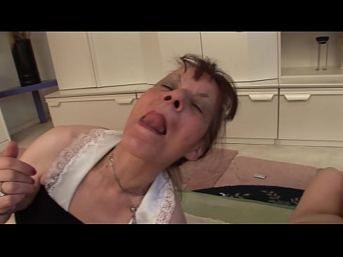 ❤️ İki nənənin və bir babanın üçlü var Porn video bizdə az.mass-pr.ru ❌❤